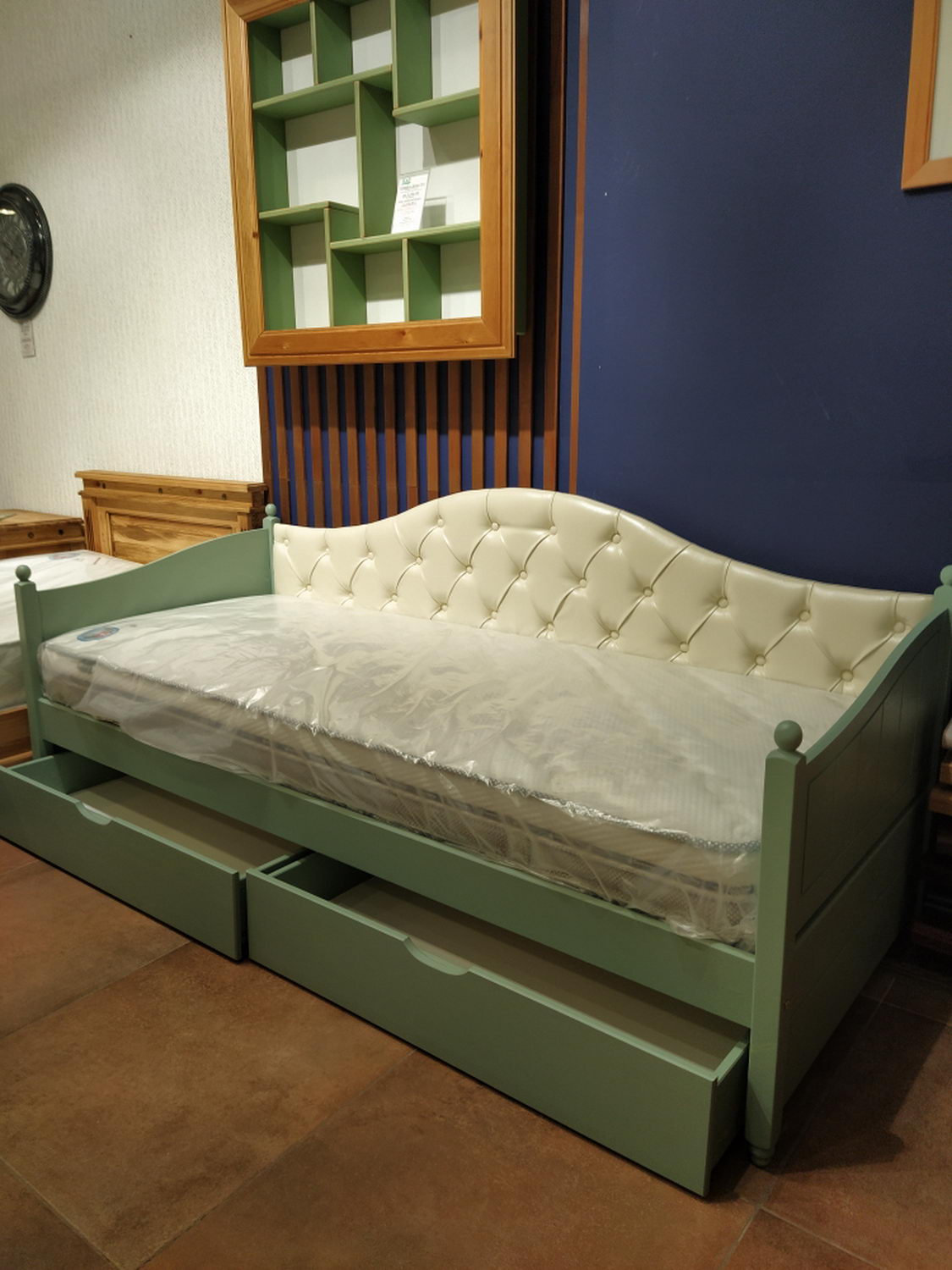 Тахта Айно №8 с мягким изголовьем с ящиками 900х2000