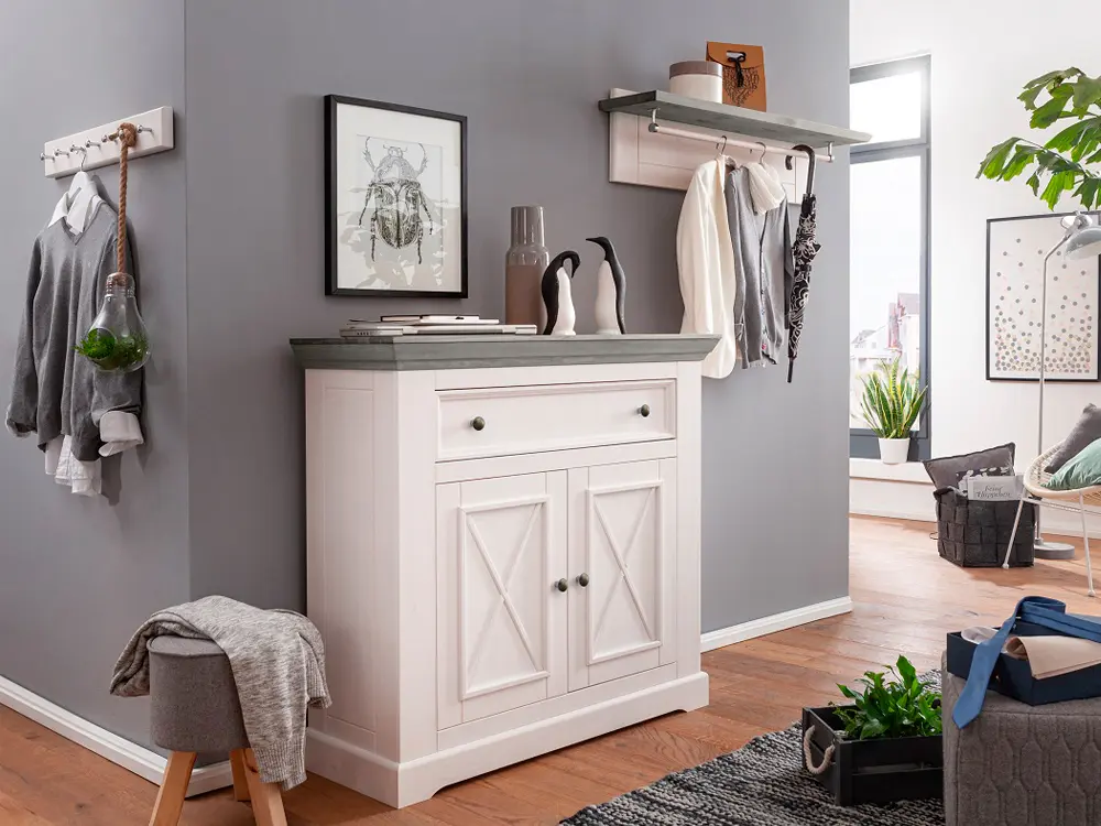 Полка деревянная светлая Форест навесная со штангой