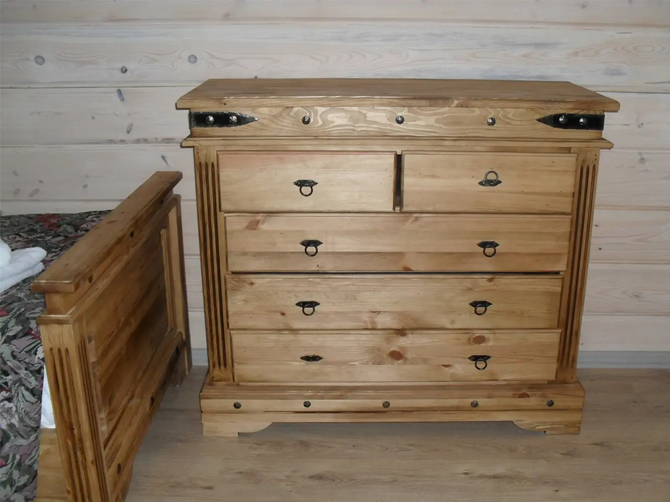 Комод Викинг 03 (бейц старение)