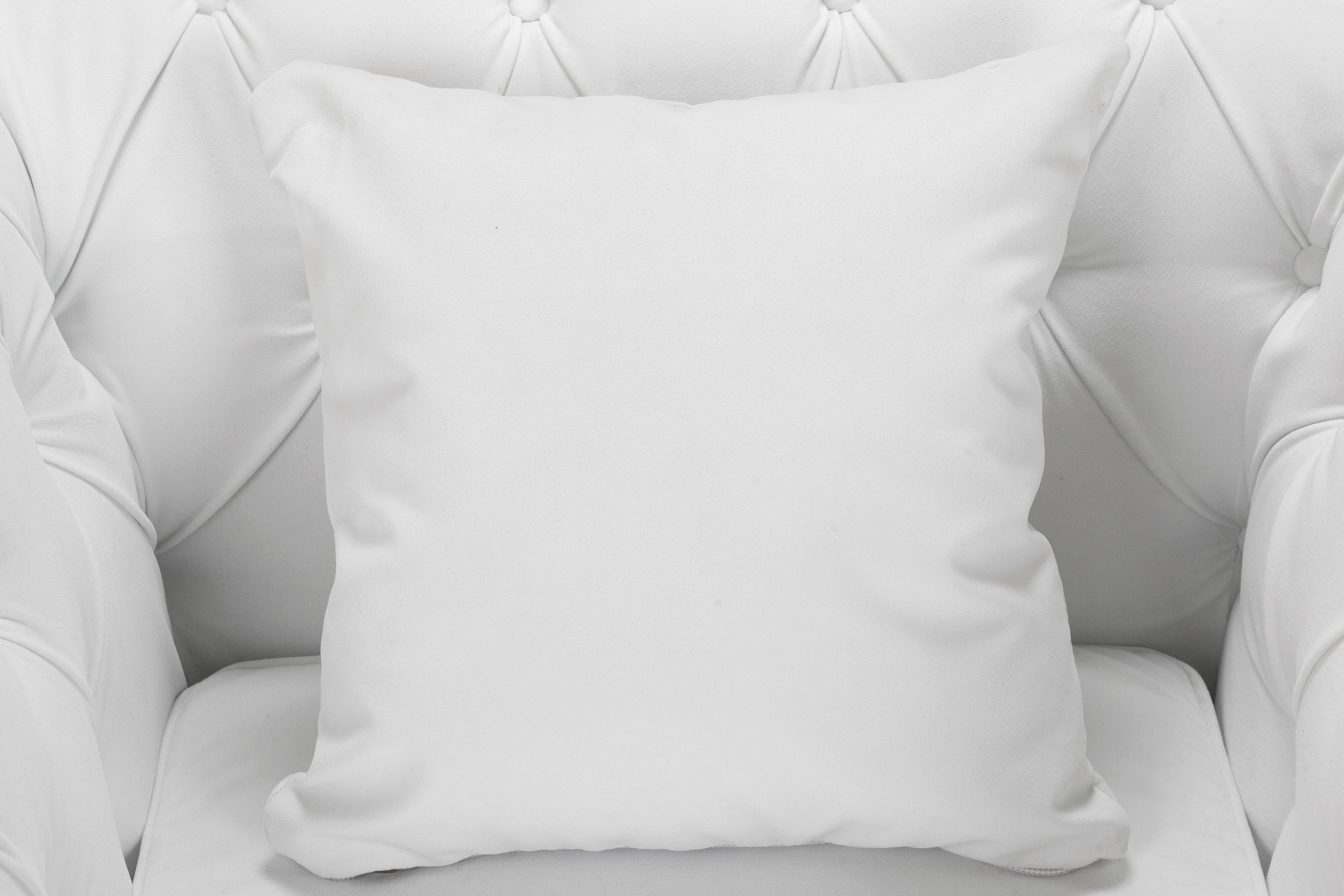 Низкие кресла для дома Dasen white