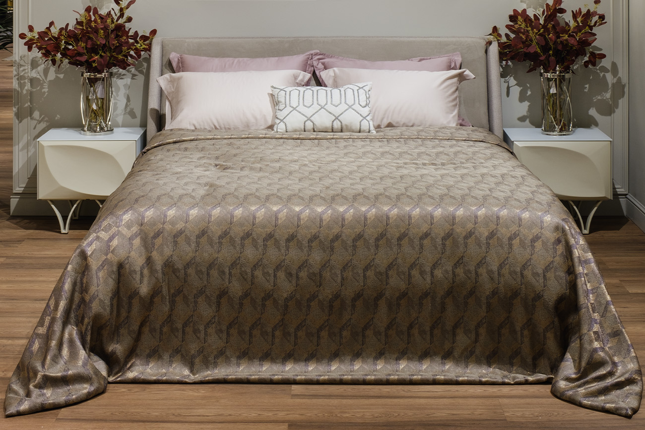 GD-TON05-POKR ZOL Покрывало MODENA золотое