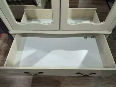  Шкаф массив сосны 2-дверный с зеркалом ЛеБо  