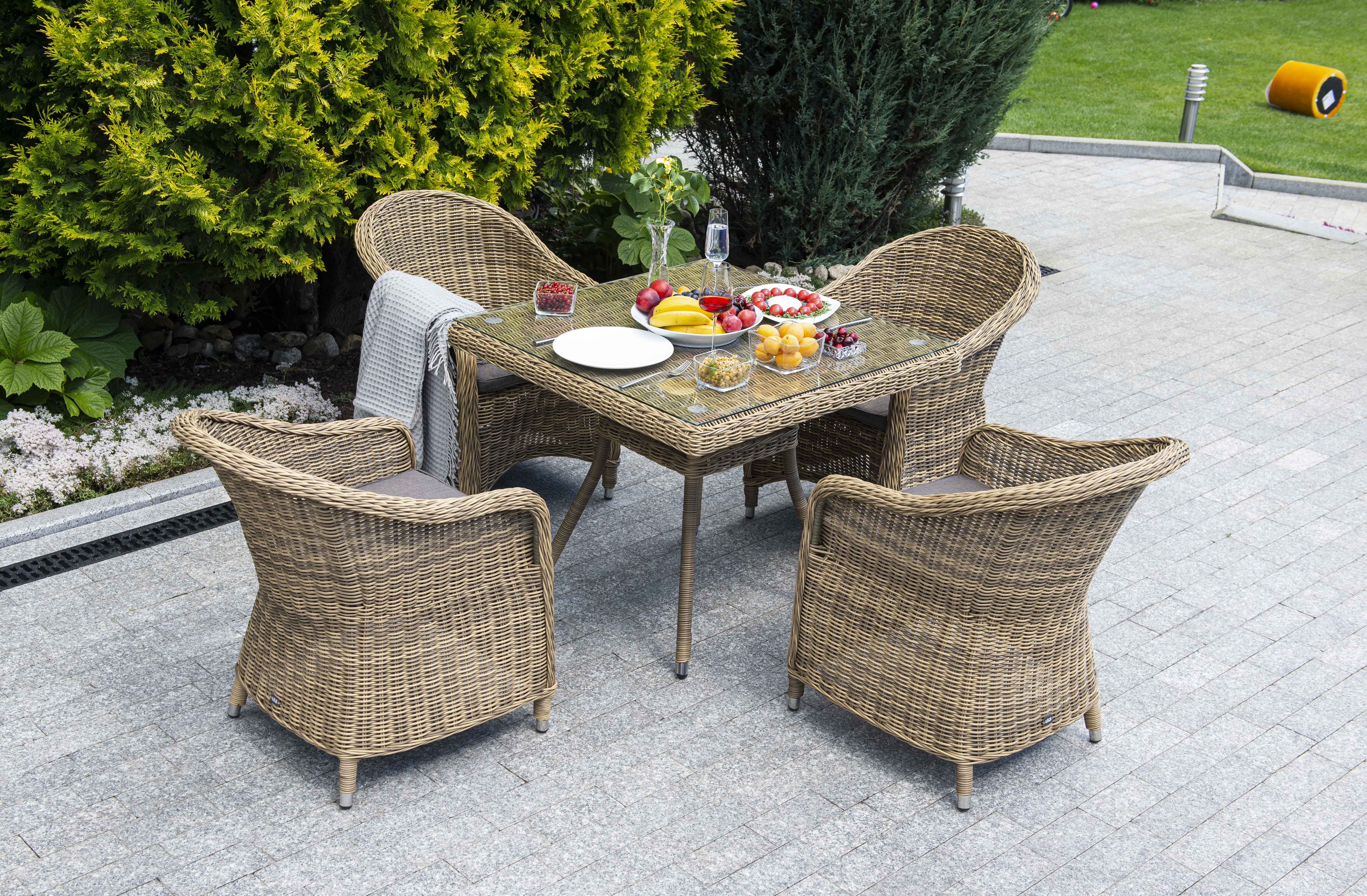 "Франческо" обеденная группа из искусственного ротанга, цвет соломенный