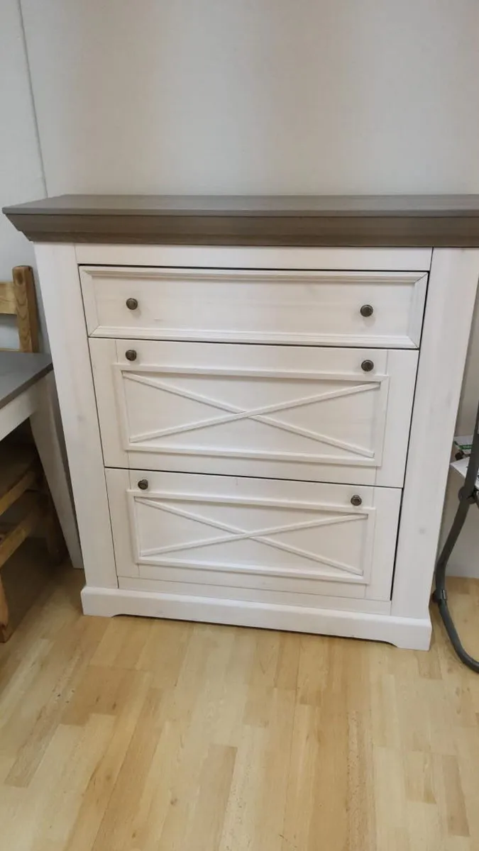 Тумба белая Форест для обуви (выставочный образец)